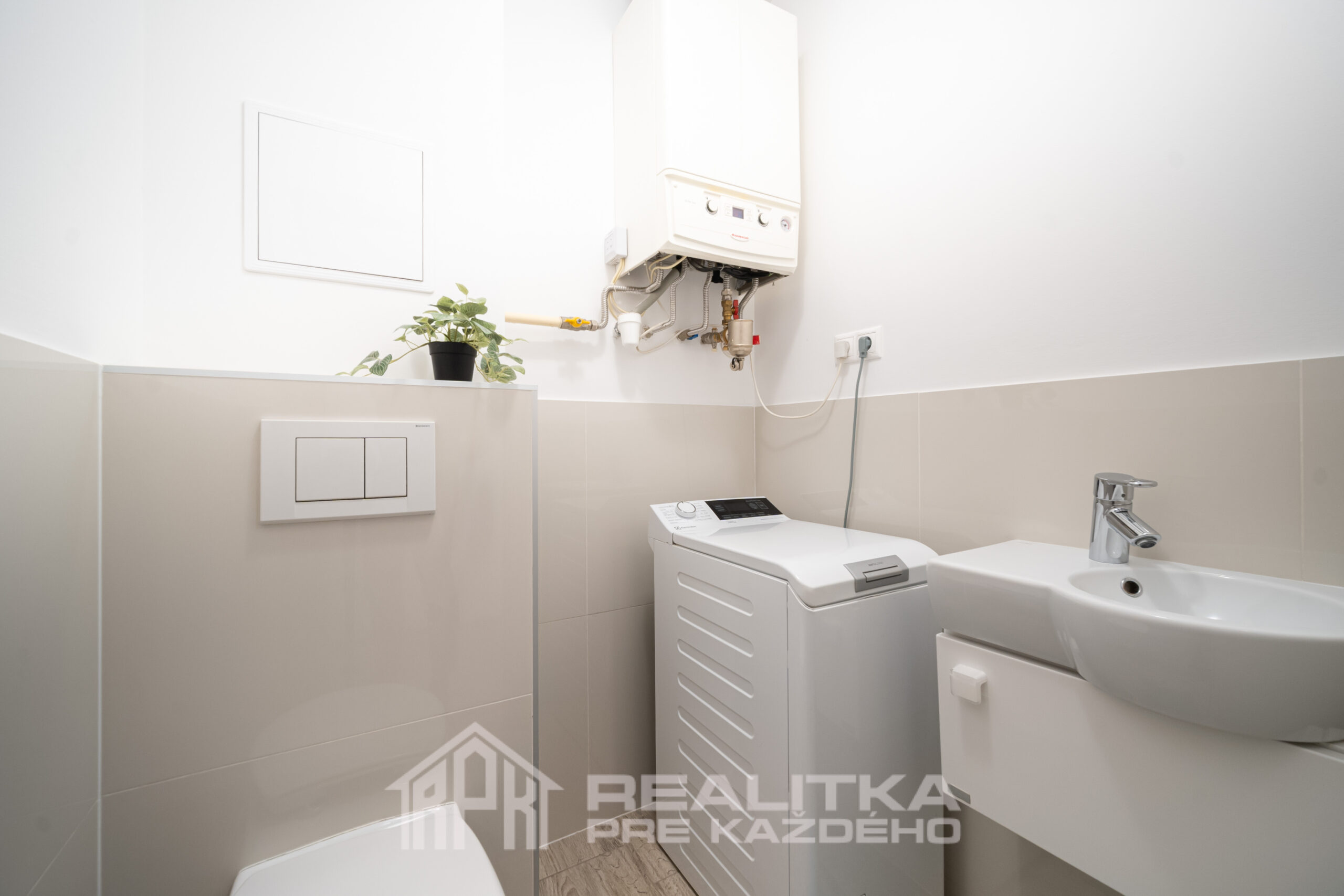 záchod, plynový kotol, práčka